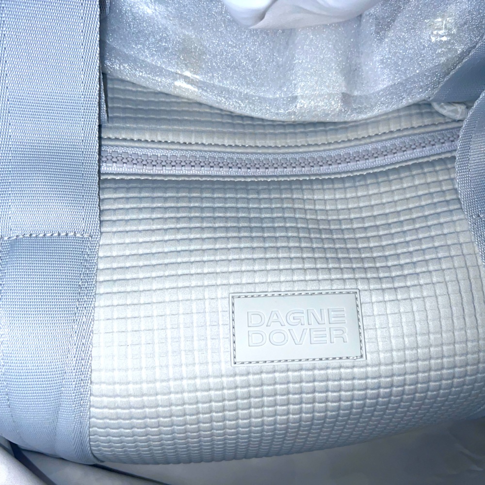 Dagne Dover Landon Waffle Fog Medium